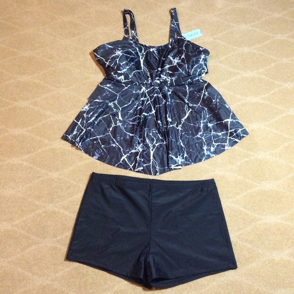 Yonique NWT 2-Piece Swim Set, 18W
